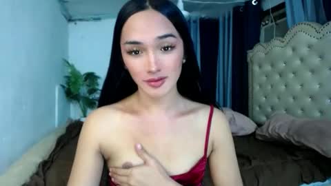 thea online show from December 17, 1:04 pm