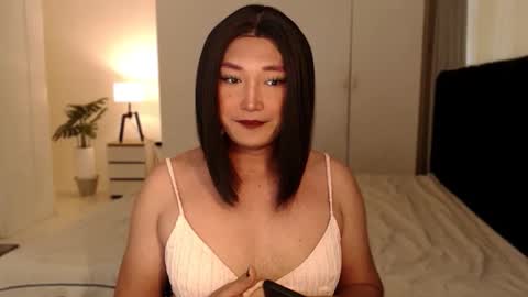 iya_hermosa online show from January 6, 5:55 am