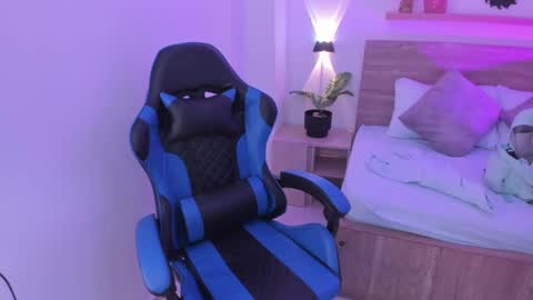 Iza online show from September 24, 2:43 am