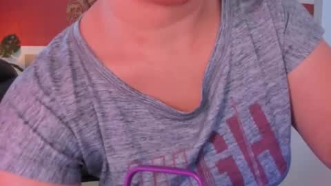 Iza online show from February 21, 8:27 pm