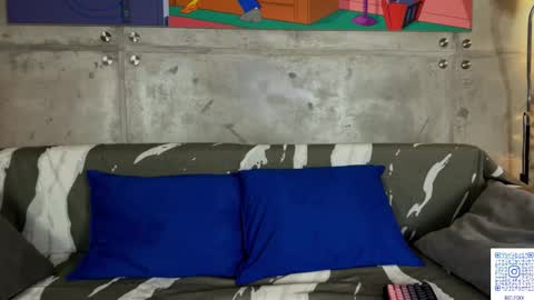 izi online show from March 19, 5:17 pm