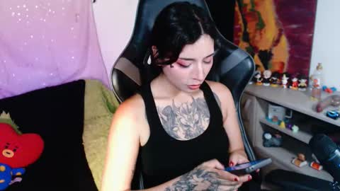 jade 18  online show from February 6, 6:06 am