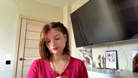 Julie online show from June 9, 11:37 pm
