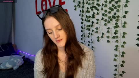 Lisa online show from April 5, 3:44 pm