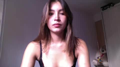 Jade online show from June 6, 9:54 pm