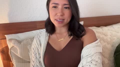 Jade Love online show from November 18, 7:37 pm