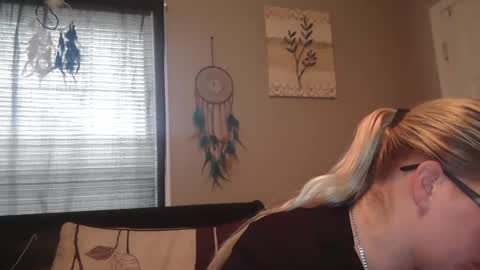 JadeLuv online show from February 9, 5:11 pm