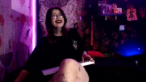 Alex and Venus online show from December 19, 7:11 am