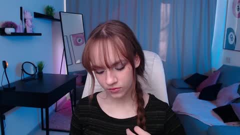 jamie_chung online show from April 11, 3:12 am