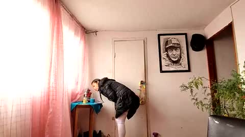 janariivera1 online show from November 10, 2:12 pm