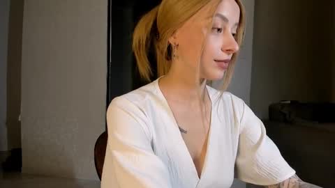 Snapshot of jane_bright chatting on February 12, 9:01 pm Jane online show from February 12, 9:01 pm