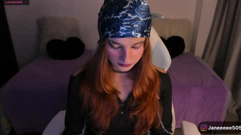 Snapshot of janee_lane chatting on December 28, 1:18 am Jane online show from December 28, 1:18 am