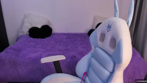 Snapshot of janee_lane chatting on February 24, 12:27 am Jane online show from February 24, 12:27 am