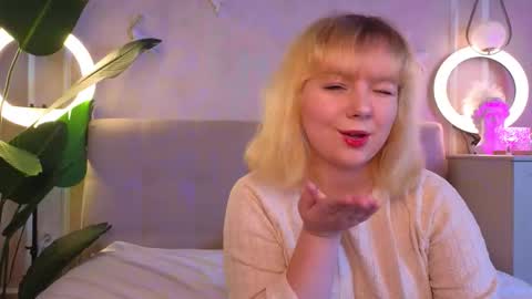 Diane online show from November 7, 10:10 am