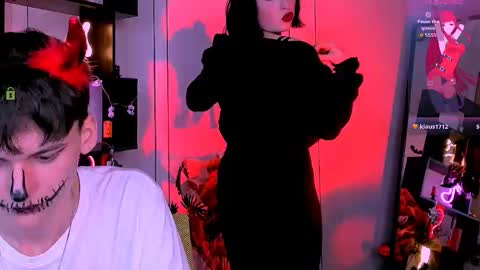 Snapshot of janet_shy chatting on October 28, 12:49 am Janet online show from October 28, 12:49 am