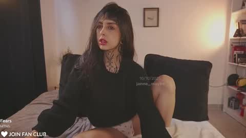   jmaybe e online show from October 10, 3:39 pm