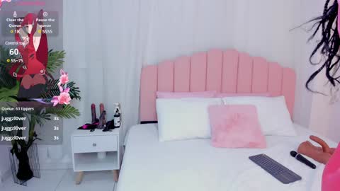      online show from December 4, 3:15 am