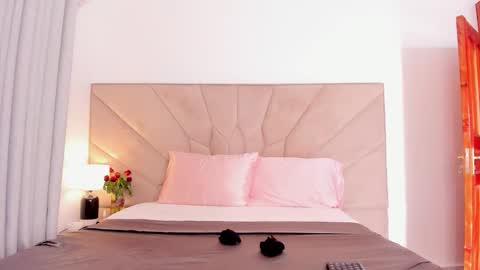 Snapshot of jasmin_melons chatting on October 22, 5:12 am jasmin_melons online show from October 22, 5:12 am