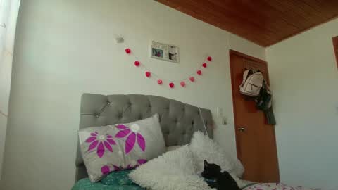 Jas online show from September 19, 8:52 pm