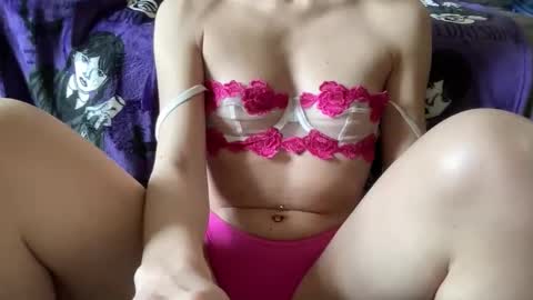 Naughty Kitty online show from April 23, 11:06 am