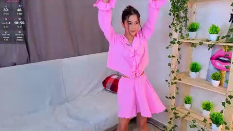 Fantastic Jasmin online show from July 20, 7:36 pm