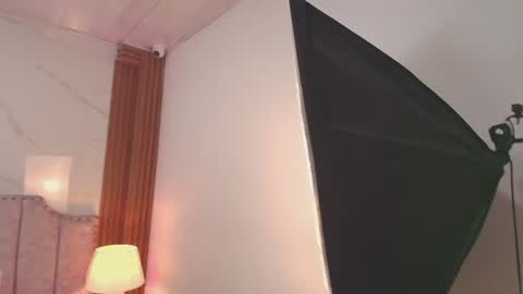 Jazmin online show from November 20, 11:28 pm