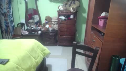 jazmim online show from November 24, 1:13 pm