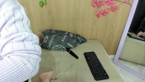 Jenelotizz online show from March 30, 5:29 am