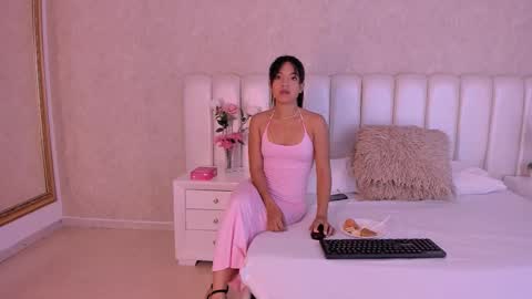 Samanta online show from December 5, 7:59 pm