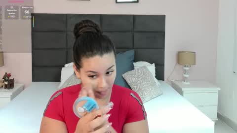 jenner_madison online show from January 11, 11:48 am