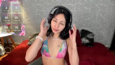 Jenner online show from January 5, 8:01 pm