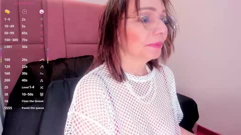 Jennie online show from February 8, 1:37 pm