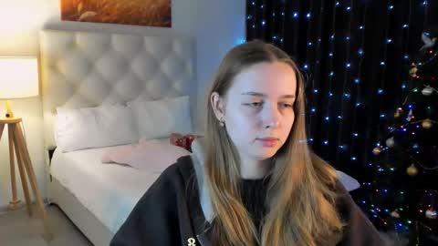 Jennifer online show from January 13, 12:53 pm