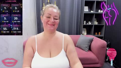 Jennifer online show from February 6, 8:45 pm