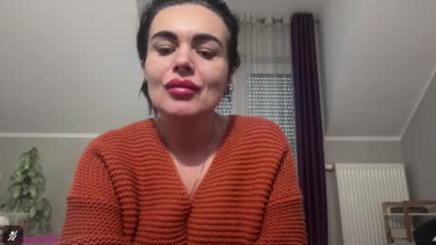 Jenny online show from December 5, 9:43 am