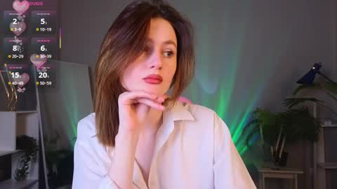 jennyfer_me online show from November 23, 11:45 am