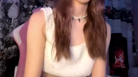 jerrienyhan online show from November 13, 1:43 pm