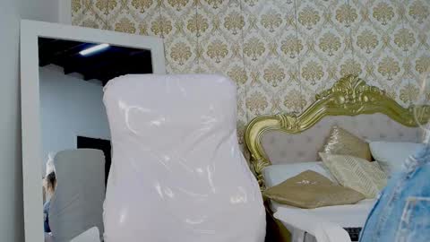 jessb_ online show from September 30, 7:08 pm