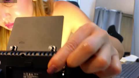 bella  adams online show from November 8, 1:38 pm