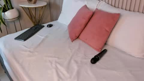 jessica_taylor_22 online show from March 14, 10:33 pm