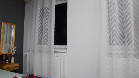 Jessica White online show from September 29, 4:06 am