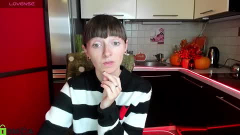 jessicaforris online show from October 22, 7:02 am