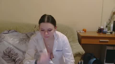 jessicaholland1 online show from April 25, 7:55 pm