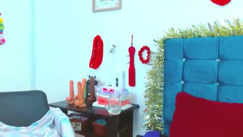 jessicarabbit4 online show from December 10, 9:22 pm