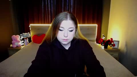 Jess online show from March 2, 7:37 am