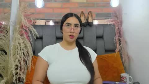 JESSY CORTES online show from March 14, 3:51 am