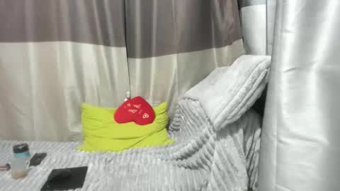 Jessy online show from November 22, 8:33 pm