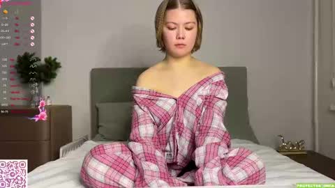 Mona online show from March 5, 2:34 pm