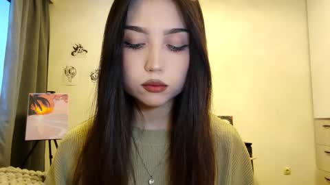 I am Gina ntmu Lets hit 10 Thumbs Up together online show from December 15, 5:45 am