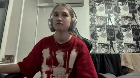 Helgi online show from December 4, 2:41 pm